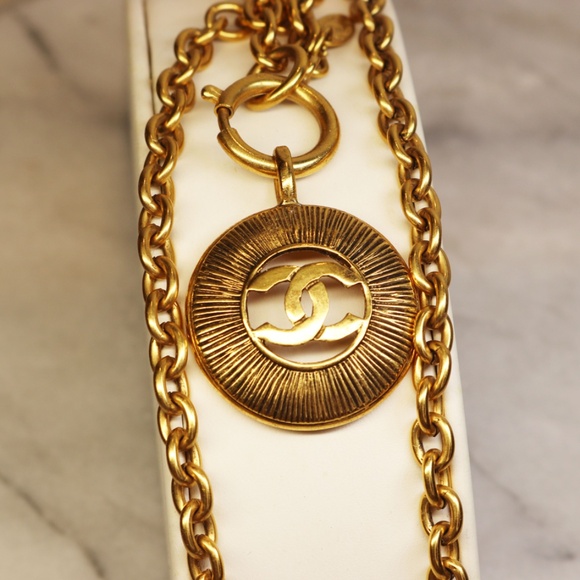 Chanel CC Logo Pendant Necklace with Spring Ring Clasp and Oval Cartouche ID Tag - Picture 11 of 16